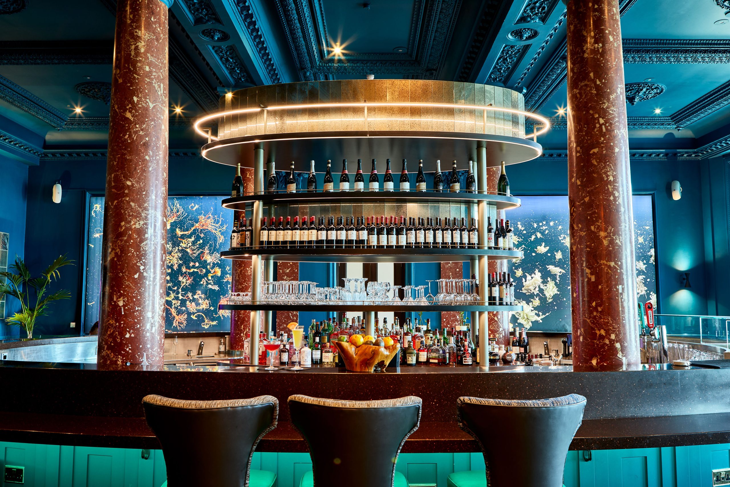 Cyan-Bar